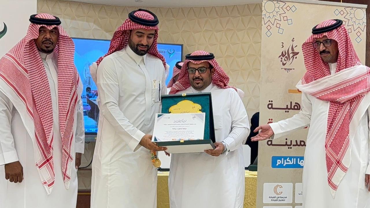 WhatsApp Image 2025-11-30 at 8.30.39 PM (1)